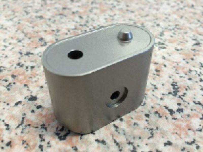 Fixation de poignée pour Réfrigérateur BEKO 4884090500