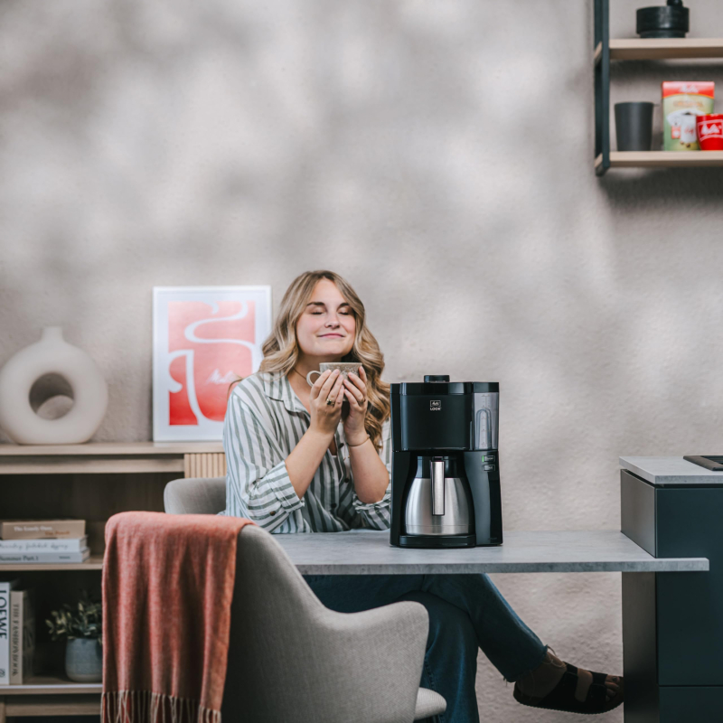 Melitta, Cafetière Filtre LOOK V Therm 1,25L Noir/Acier, Fonction AromaSelector, Fonction Minuteur, Porte-filtres 1x4, 10 Tasses