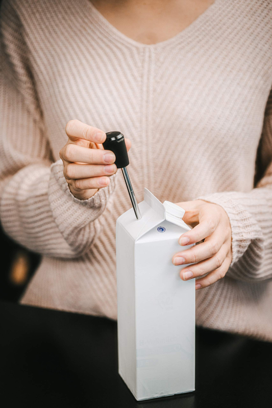 Melitta Lance à lait. argent/noir
