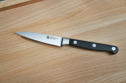 ZWILLING Set de 3 Couteaux (Couteau à Larder/Garnir, Couteau à Viande, Couteau de Chef), Acier Inoxydable Spécial, Manche Noir, 