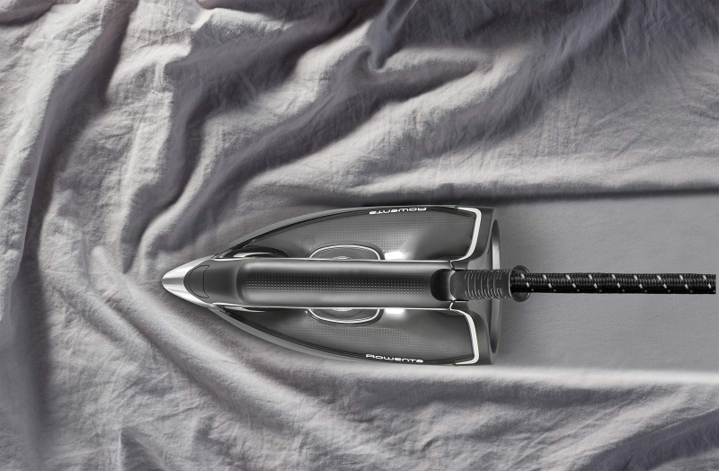 Rowenta DG8622 Perfect Steam PRO Fer à vapeur avec chaudière silencieuse, pression jusqu'à 6,9 bar, 2400 W, 1,1 litre, avec tech